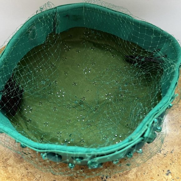 Vintage Hunter Women's Green Pillbox Hats Size W9xH2 w/ Button Studded and Lace - Picture 4 of 13